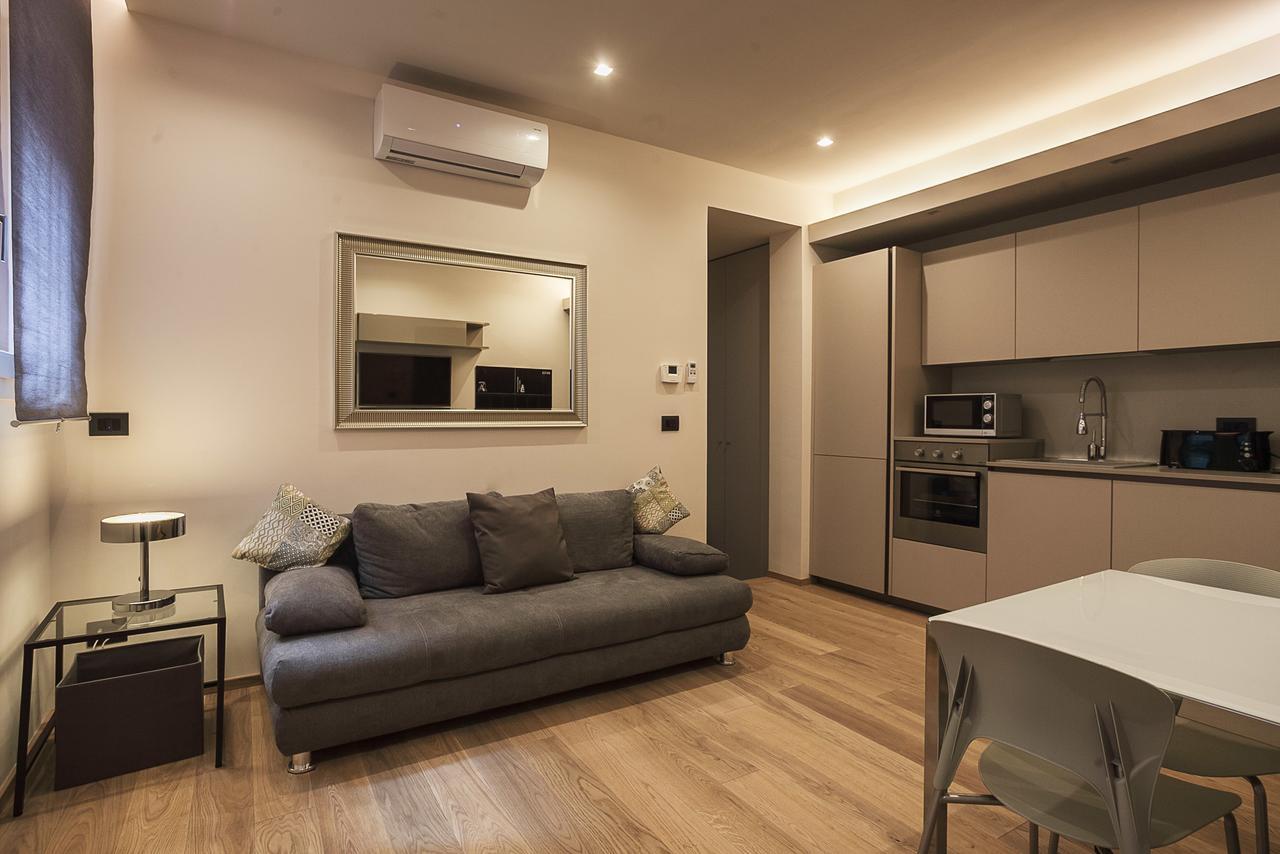Residence Rizzoli-Suites Apartments Болонья Экстерьер фото
