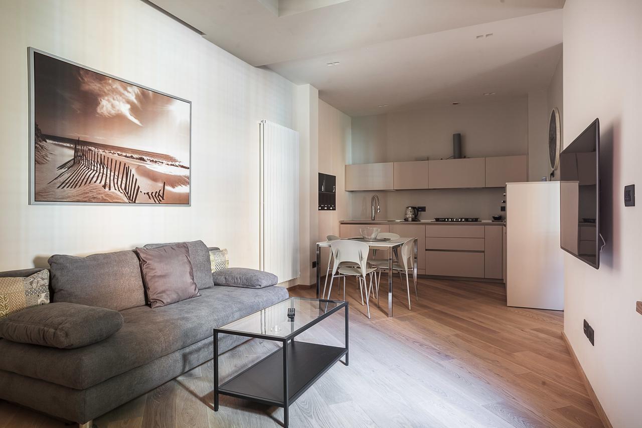 Residence Rizzoli-Suites Apartments Болонья Экстерьер фото
