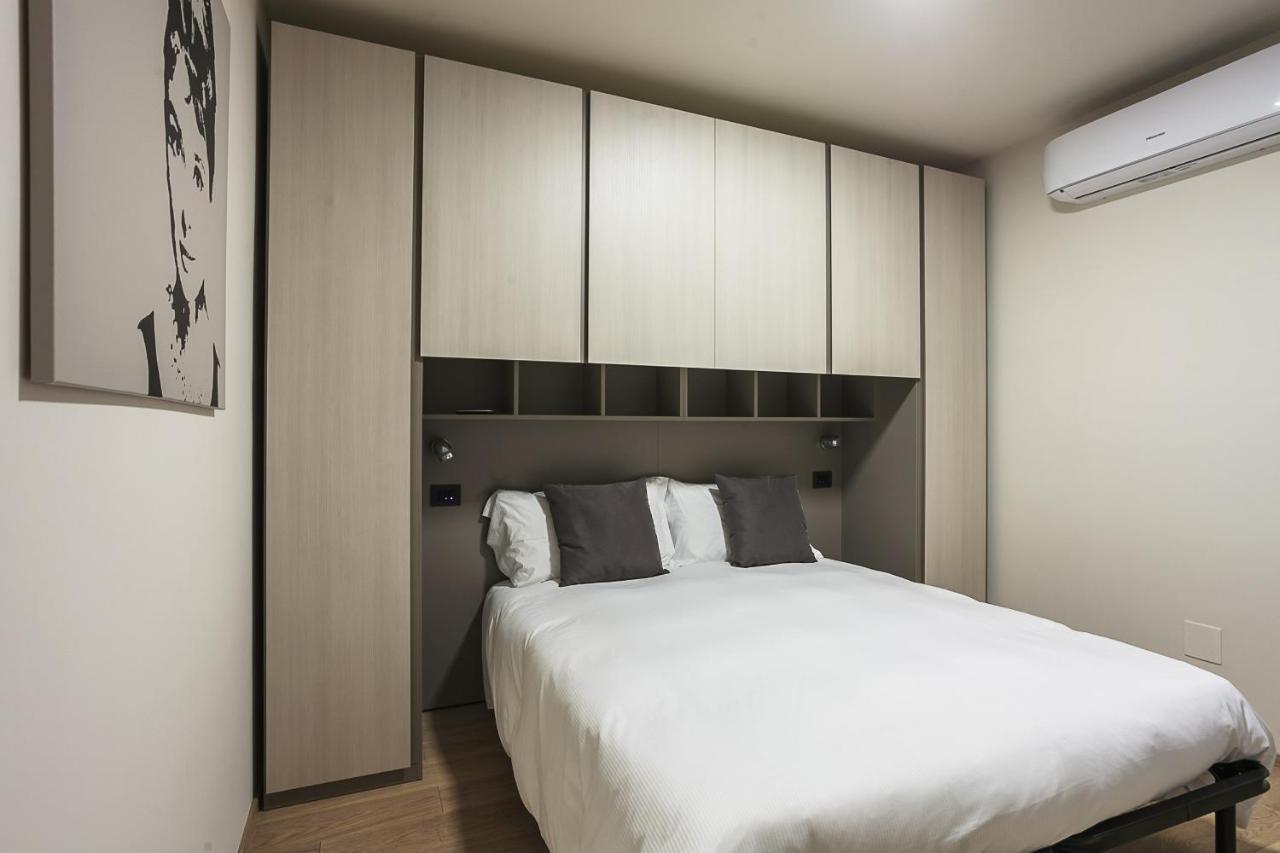 Residence Rizzoli-Suites Apartments Болонья Экстерьер фото